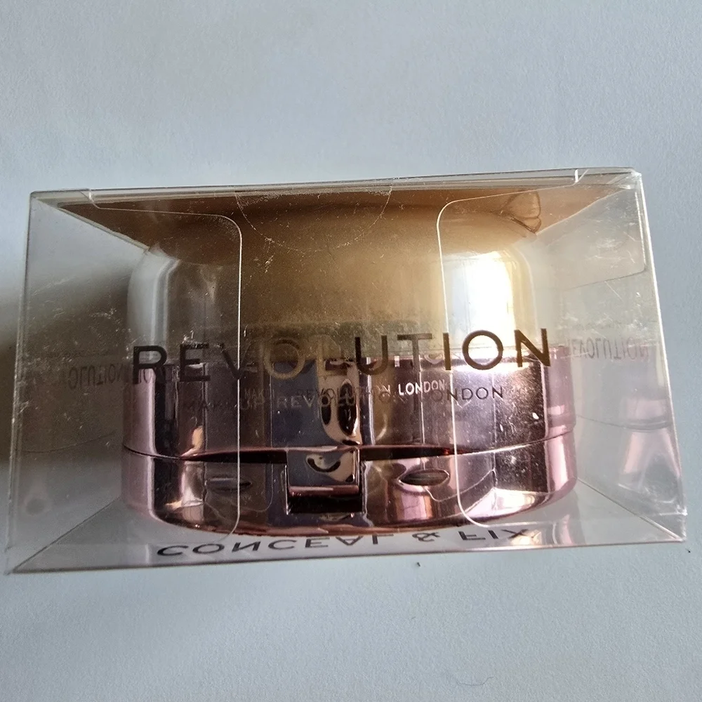 Makeup Revolution Conceal & Fix Loose Setting Powder Deep Honey 0.45oz New